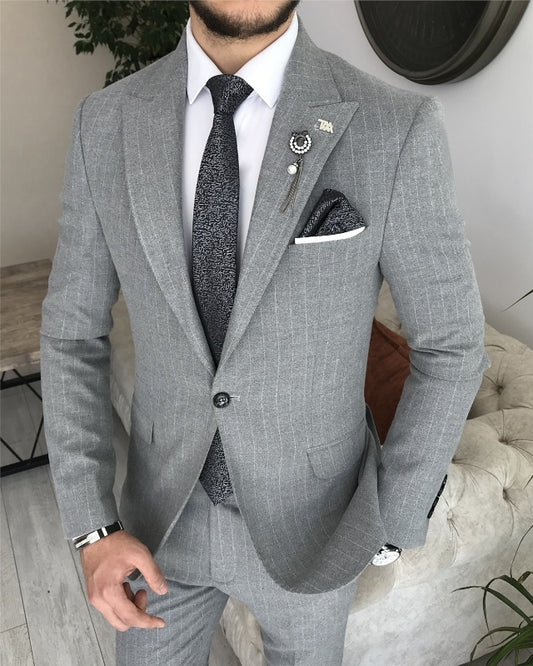 Newest Gray Striped Best Fitting Peaked Lapel Business suits For Men