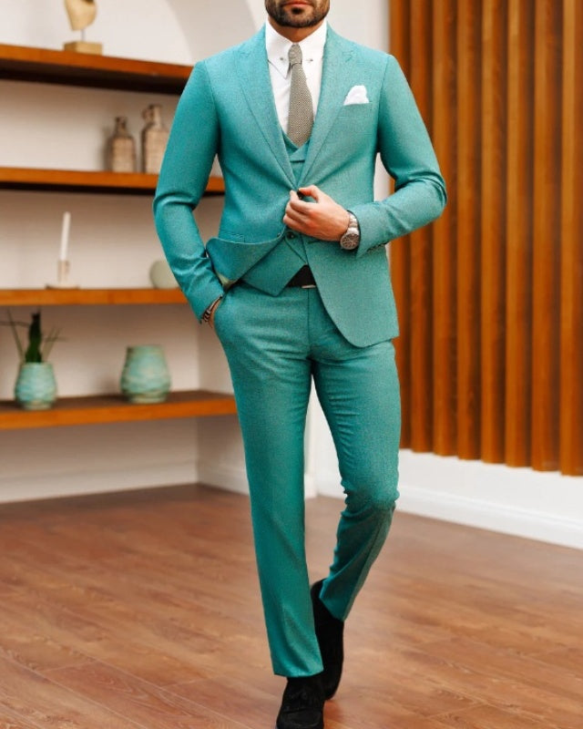 Stylish Green Three pieces Peaked Lapel Prom Men Suits