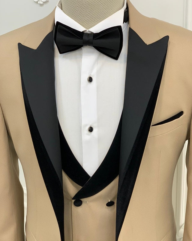 Newest Khaki Slim Fit Three Pieces Peaked Lapel Prom Men Suits